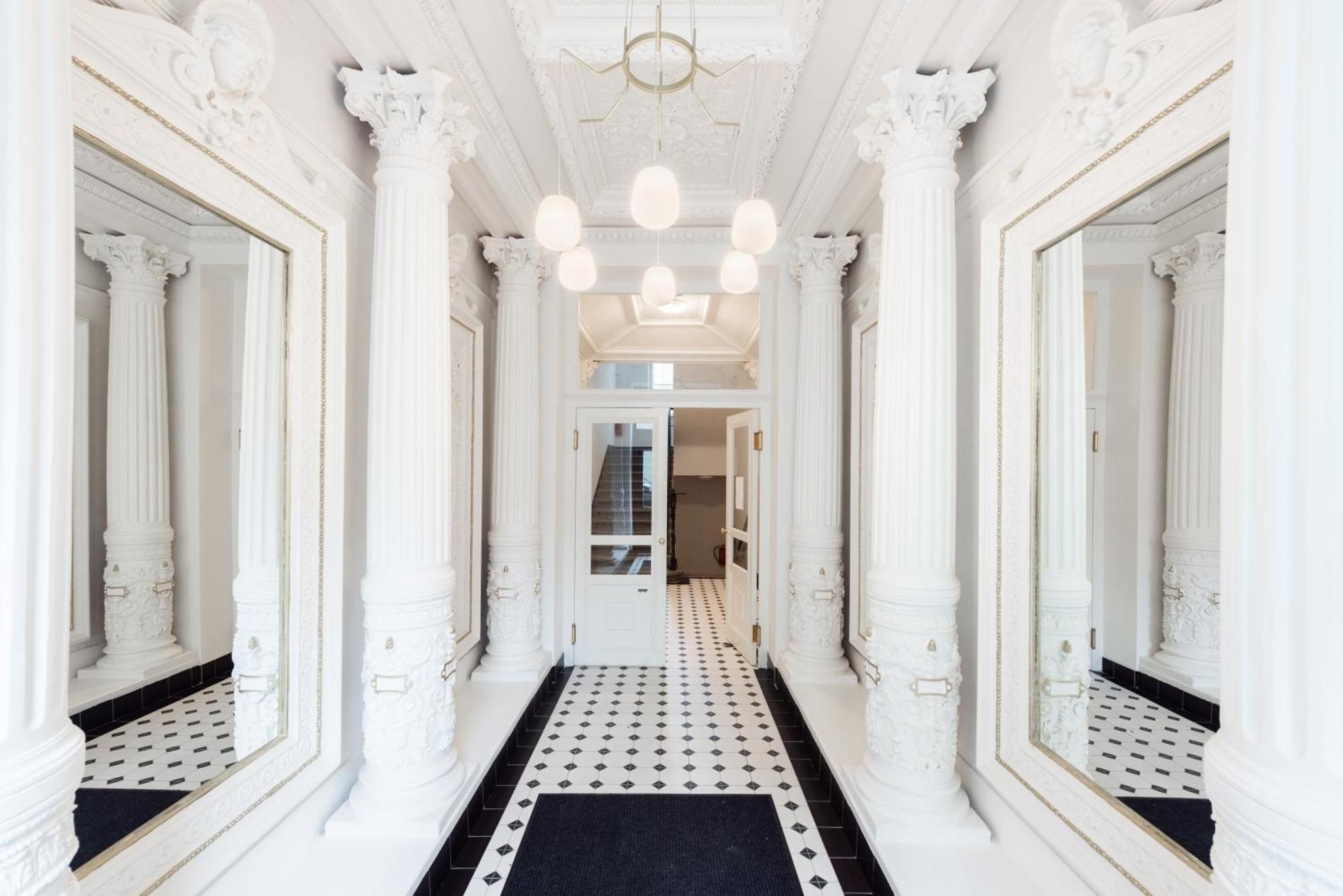 Little Chateau Прага Экстерьер фото